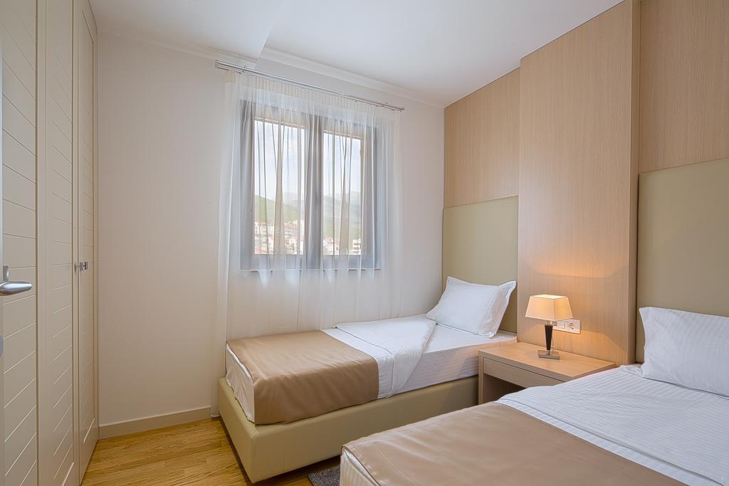Aria Apartments Budva Eksteriør billede