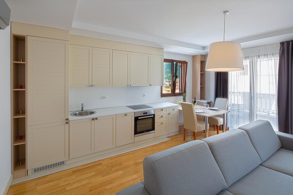 Aria Apartments Budva Eksteriør billede